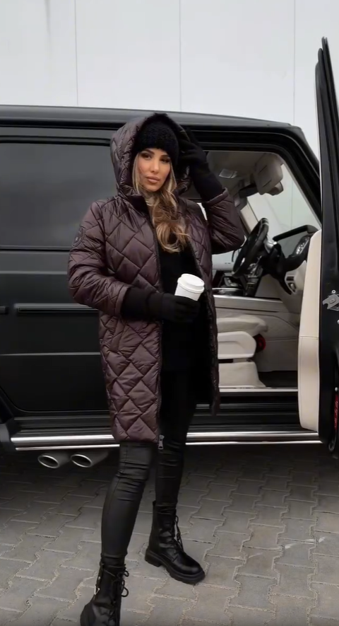 Emma™ - Elegant Quilted Down Jacket with Hood