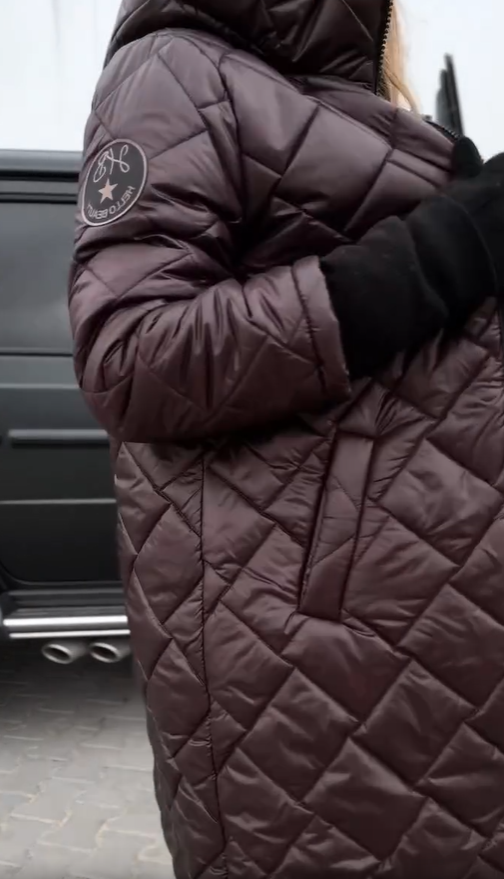 Emma™ - Elegant Quilted Down Jacket with Hood