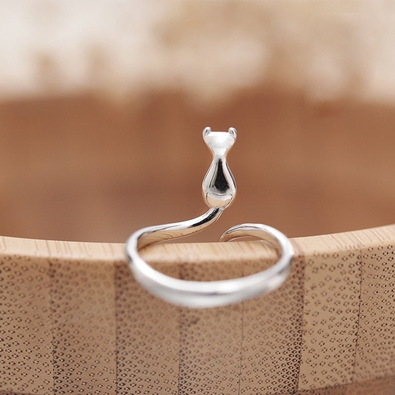 Elegant Stainless Steel Artistic Cat Ring